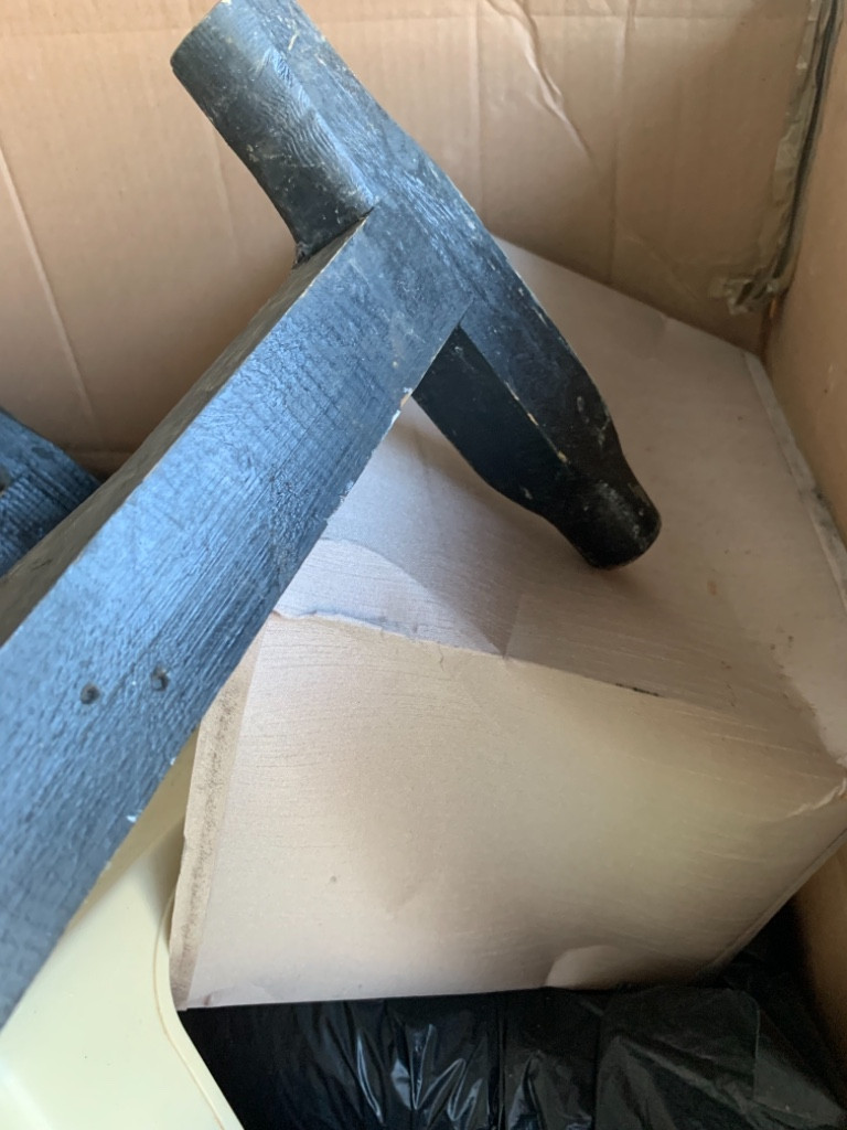 Photo by Kim Settle of Enterprise Moving - Large